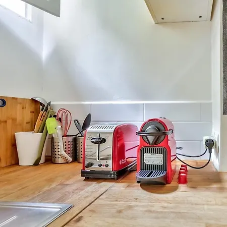 Appartement Quartier Pigalle Free Netflix Paris